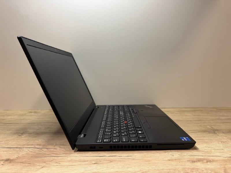 Lenovo ThinkPad P15v Gen3