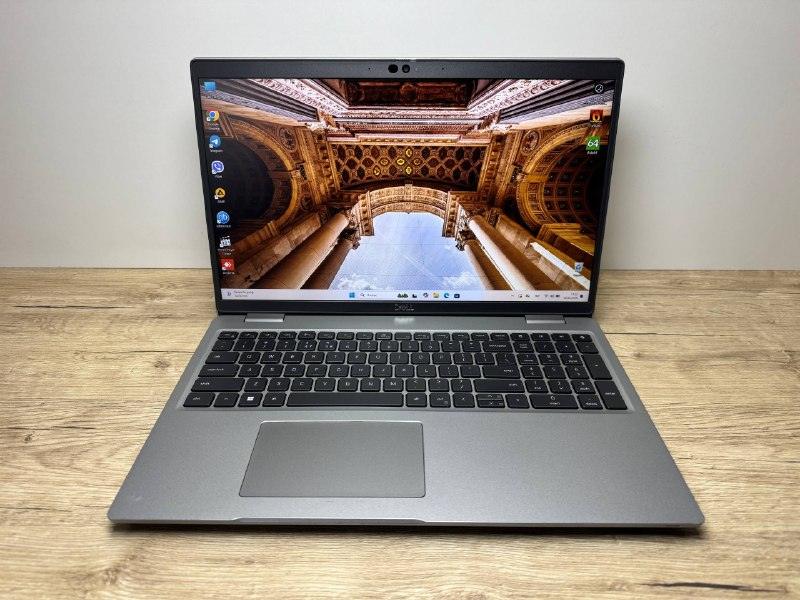 Dell Precision 3571