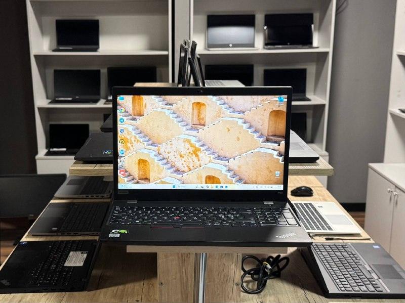 Lenovo ThinkPad P15s Gen1