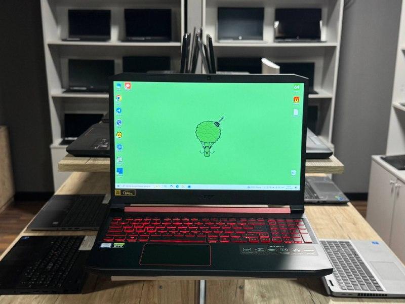 Acer Nitro 5 AN515-54-70KK